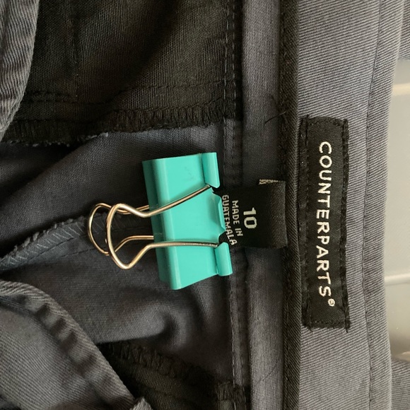 Counterparts
10 grayish/ blue capris 
Front pockets - Picture 5 of 8